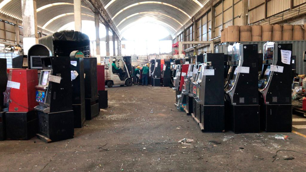 Coljuegos destruye 936 elementos ilegales de juegos de suerte y azar en Barranquilla y Bogotá D.C.