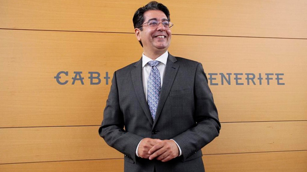 España: El PSOE y Sí Podemos Canarias acuerdan valorar alternativas a la venta de los casinos