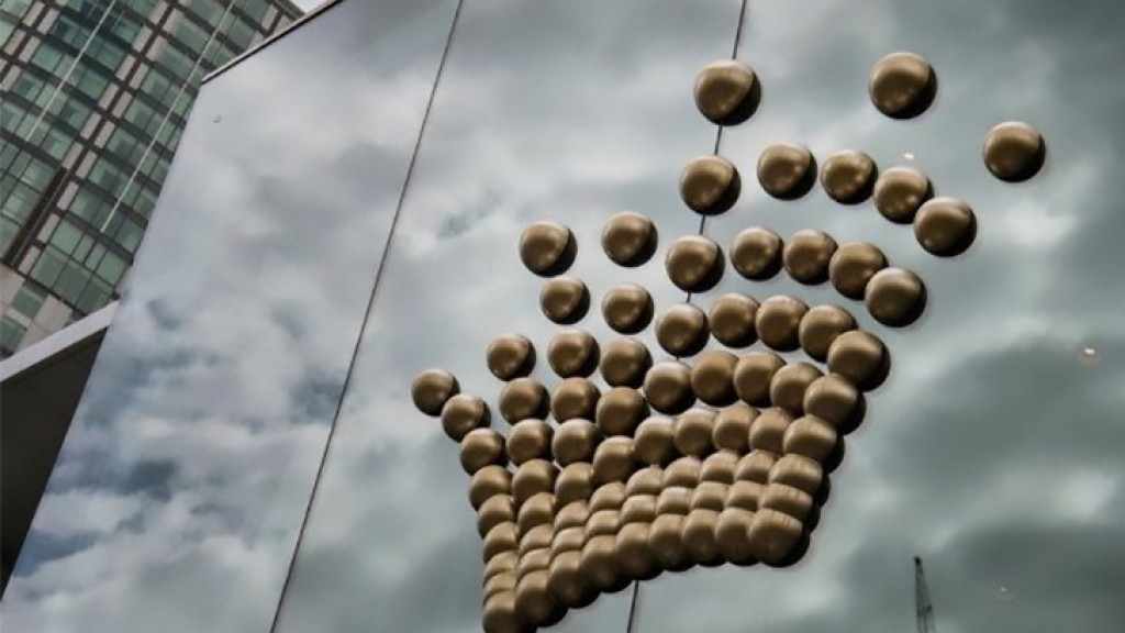 Blackstone makes sweetened $6.2 bln play for Australia´s Crown