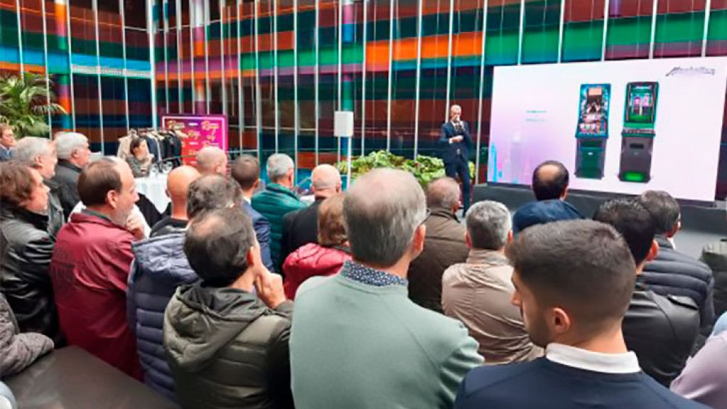 Gran acogida de MANHATTAN en el PAIS VASCO, en una magnífica presentación de COMDIBAL y UNIDESA