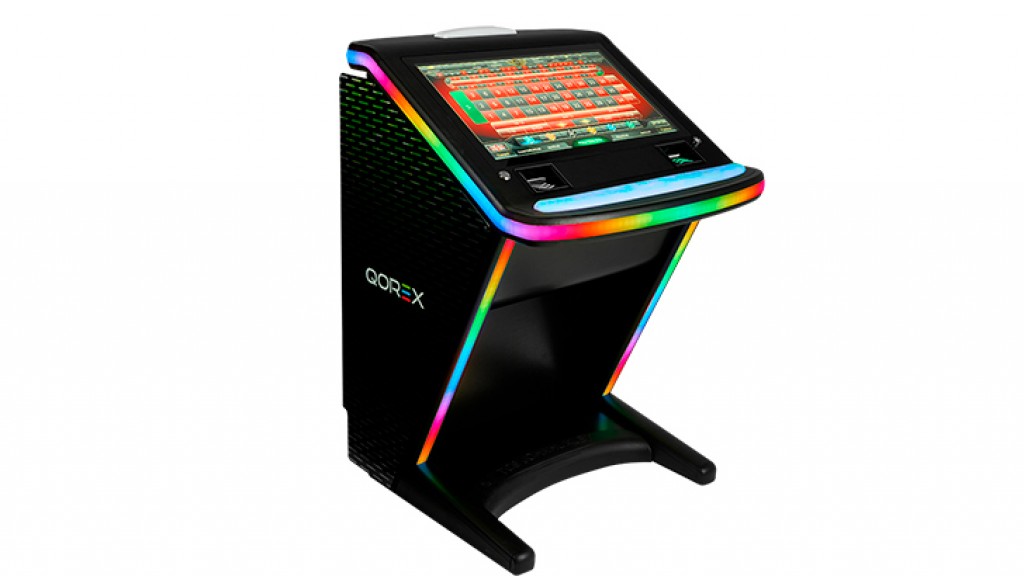 TCSJOHNHUXLEY listo para deslumbrar en ICE