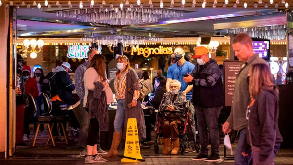 Older gamblers starting to ´trickle back´ to Las Vegas casinos