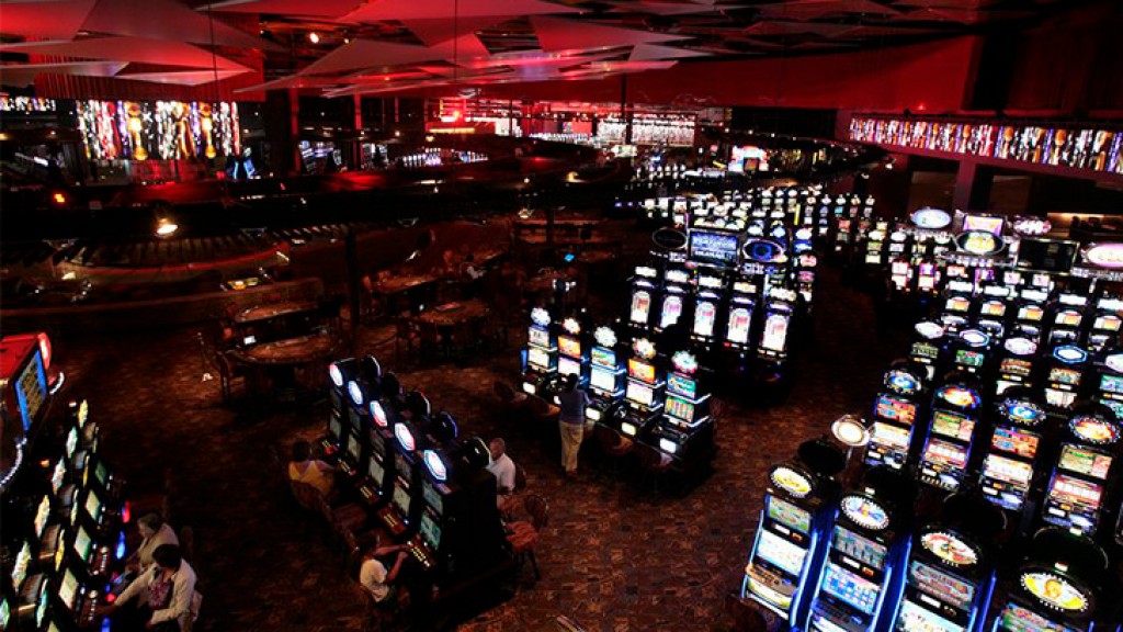 Chile eases measures and provides for the early opening of casinos