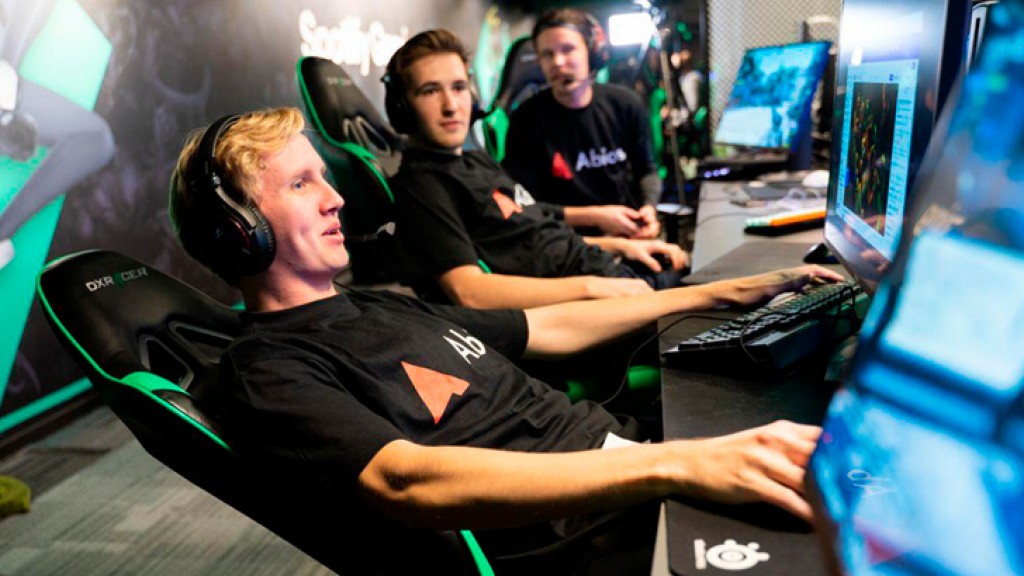 Abios and Clarion Gaming strike ground-breaking Esports partnership