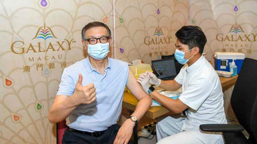 Macau vaccination drive sees 6,000 casino staff receive COVID-19 vaccines