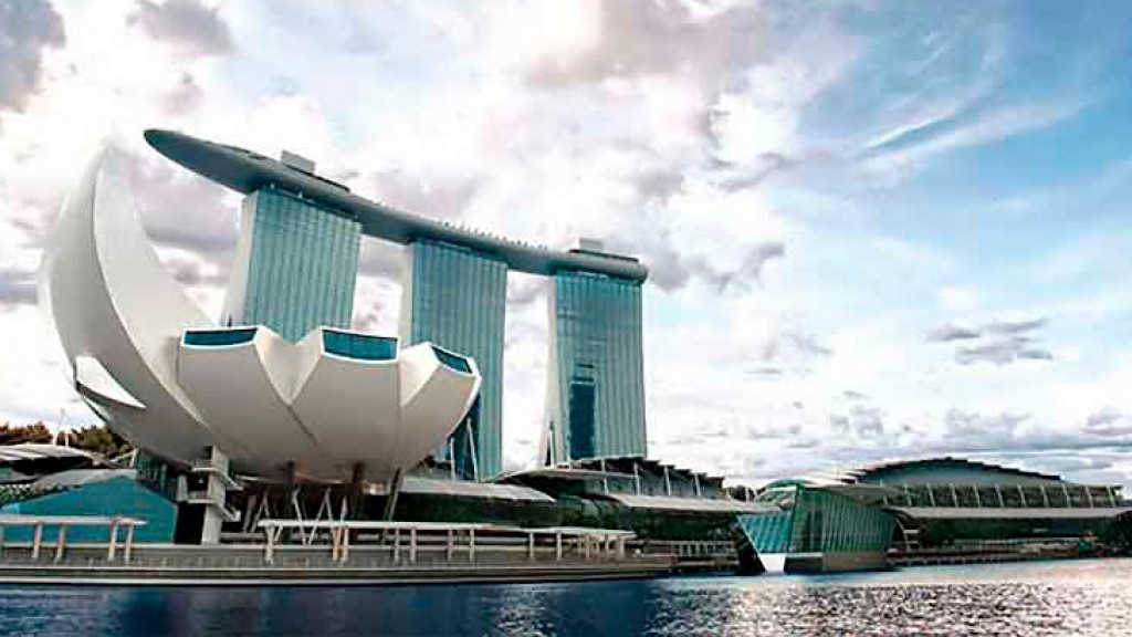 Marina Bay Sands seeks largest loan to fund casino expansion