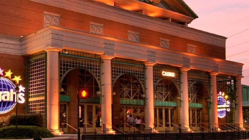 Harrah´s New Orleans to be first U.S. casino to require vaccination or negative COVID-19 test