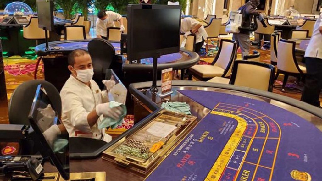 Macau casinos issue COVID-19 vaccination or weekly testing mandate for staff