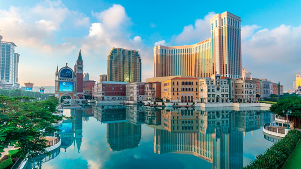 Macau unlikely to treat US casinos operators differently in license re-tendering: Fitch