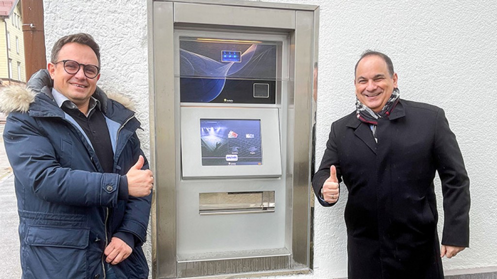 Cash-Center Backloader for sports betting shops  GeWeTe offers cash handling 24/7