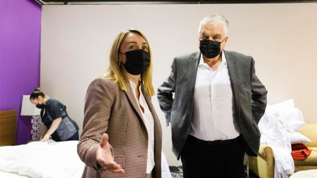 Battle over talent continues as Strip recovers from downturn