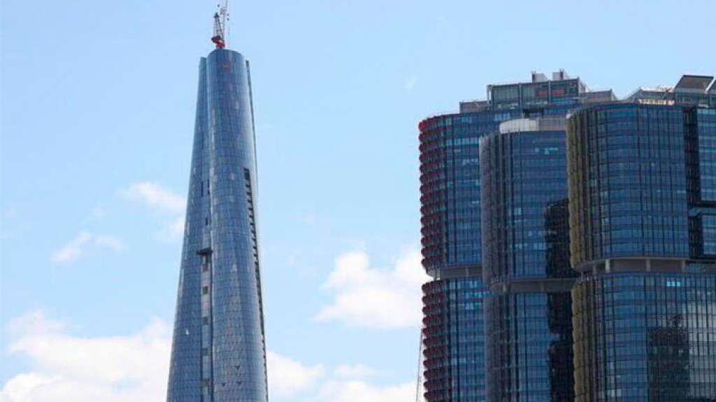 Crown shareholders approve Blackstone deal