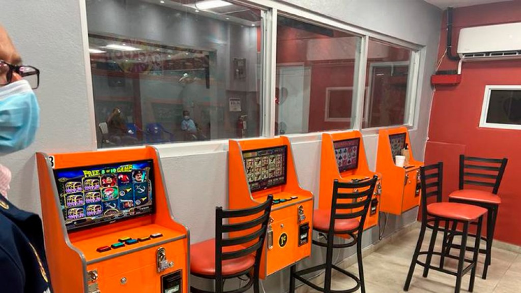 A project to reconfigure the distribution of income from slot licenses in Puerto Rico approved