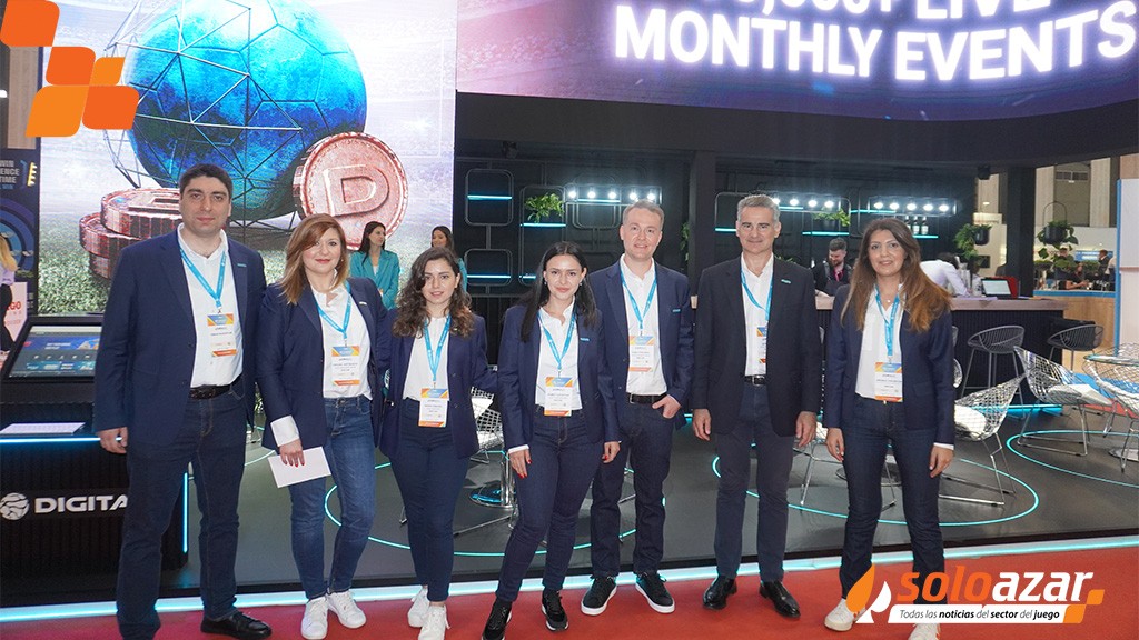 ´Fue un honor recibir el premio en nombre de la fuerza laboral global de Digitain´