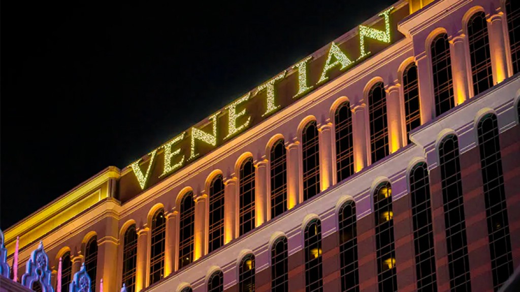 Venetian dividend, employee bonus plan approved by regulators