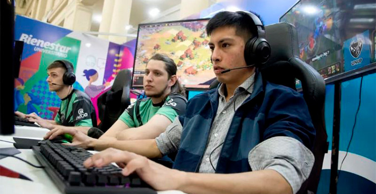 Primer torneo de esports interfacultades en La Plata, Argentina