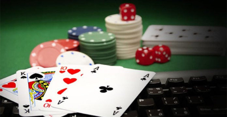 Greeks spent billions gambling in last eight months