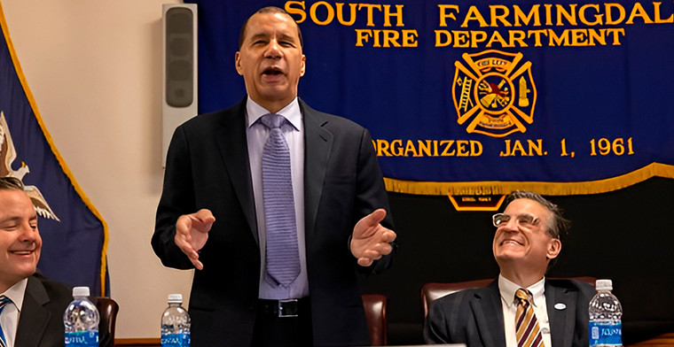 Ex-governor accuses Hofstra of barring him from campus over Long Island casino support