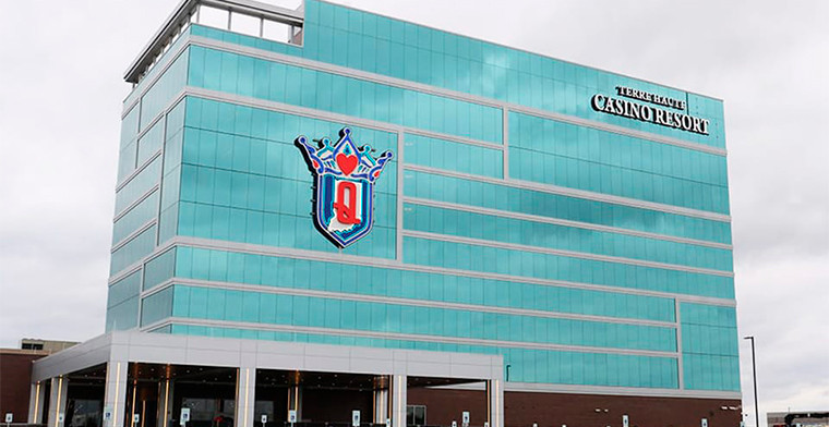 Ribbon cutting set for hotel at Terre Haute Casino Resort