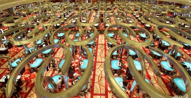 Proposed law aims to establish a fixed entry levy of US$114 per day for Singapore casinos