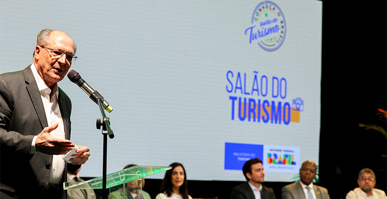 El Vicepresidente brasileño, Geraldo Alckmin, defiende casinos y visados en feria de turismo