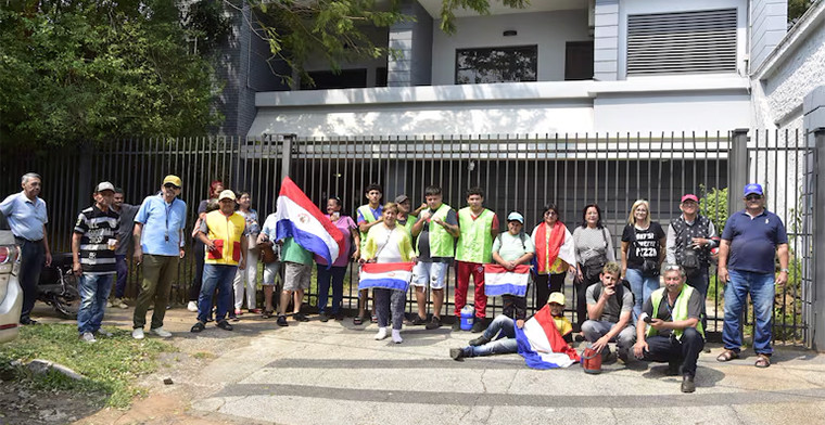 Quinieleros salieron a protestar: Vea cuál es la preocupación de los trabajadores de este juego de azar