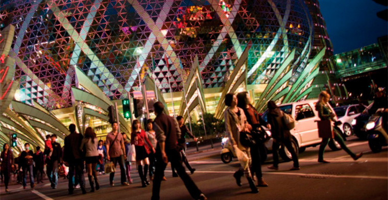 Casinos in Macau: Oct GGR on course for 1.37 B on better-than-expected momentum