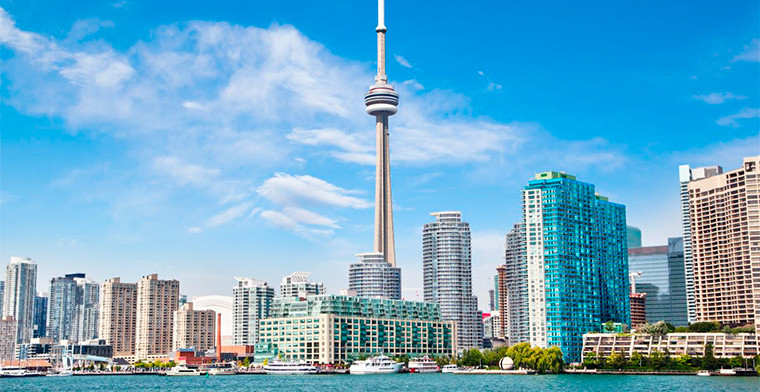 Online casinos more than compensate for flat betting quarter in Ontario