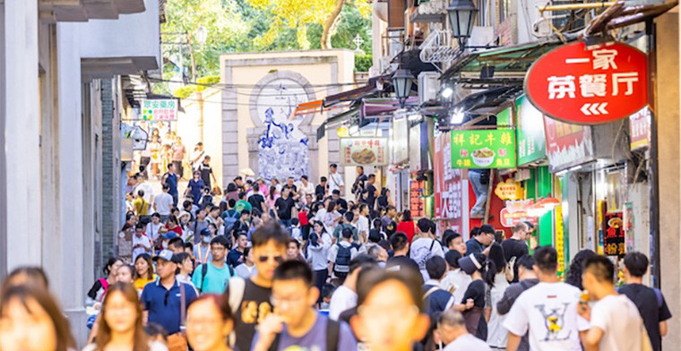Gaming recovery: Macau welcomed 32.5 million visitors year-to-date, according to police