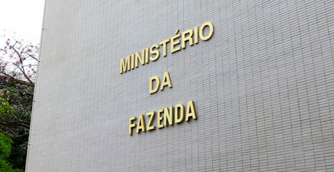 Novo Desenrola exigirá bloqueio de apostadores em plataformas de bets