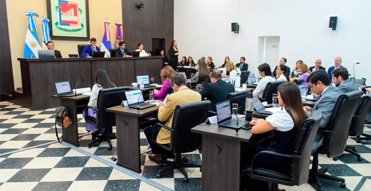 En Posadas, Misiones, Concejales analizan implementar programa para prevenir los riesgos de apuestas en línea en adolescentes