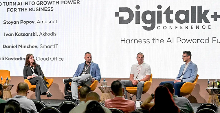 Perspectiva de segurança cibernética orientada por IA apresentada por Stoyan Popov, da Amusnet, no Digitalk 2025