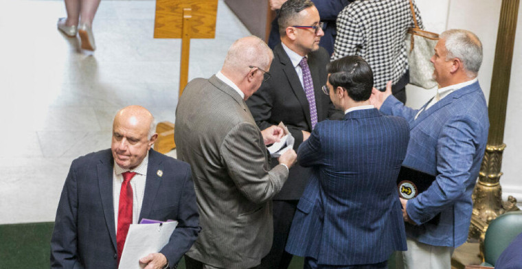 Rhode Island Senate prepares to vote on sports betting expansion and underage gambling penalties