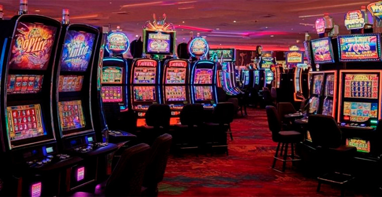 Senate Passes Bill to Lower Slot Machine Minimums at Pennsylvania Casinos