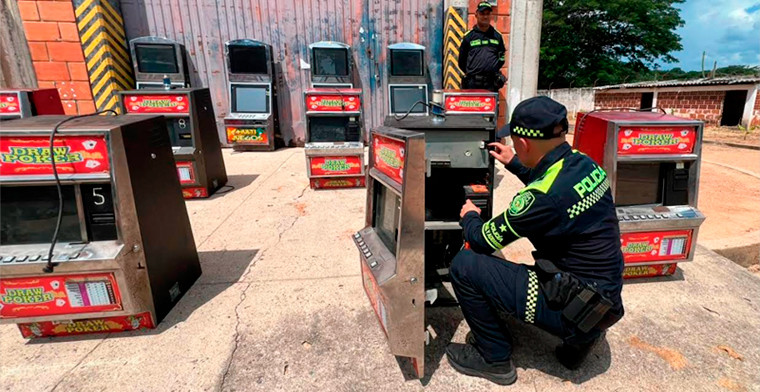 Golpe al juego ilegal en Colombia: incautan 12 máquinas tragamonedas