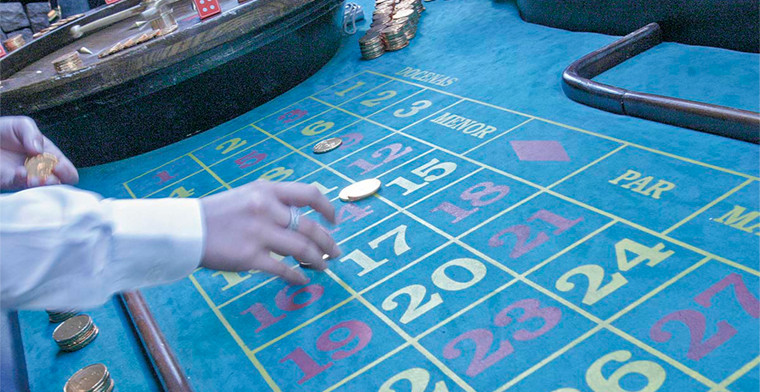 Contraloría de Chile prohíbe a casinos usar pólizas de seguro como garantía y complica al sector