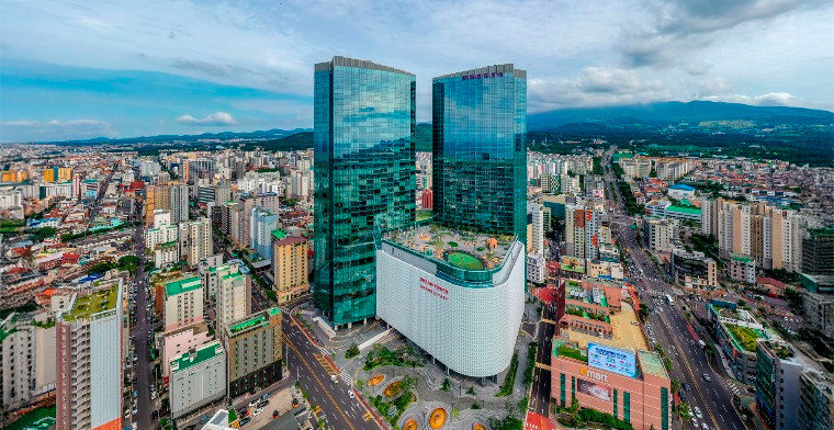 South Korea's foreigner-only casinos on a roll as Chinese arrivals surge