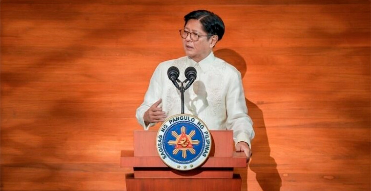 The President of the Philippines Avoids Online Gambling Topic in Extended State of the Nation Speech