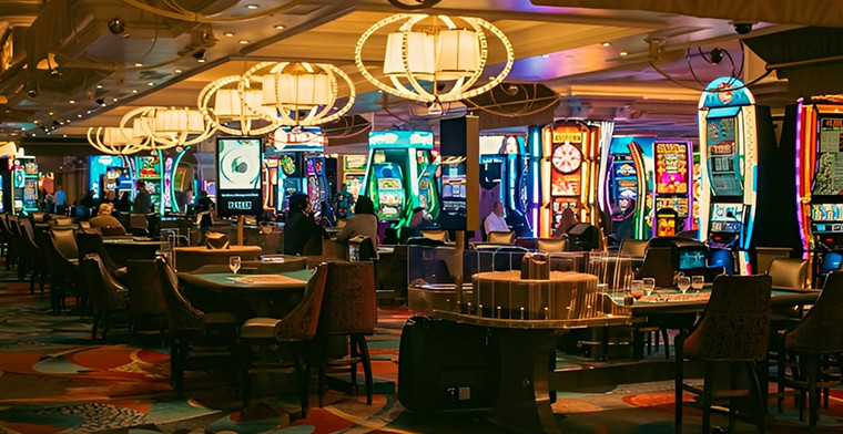Vietnam: Government considers raising casino entry fees for residents as alternative to verifying income