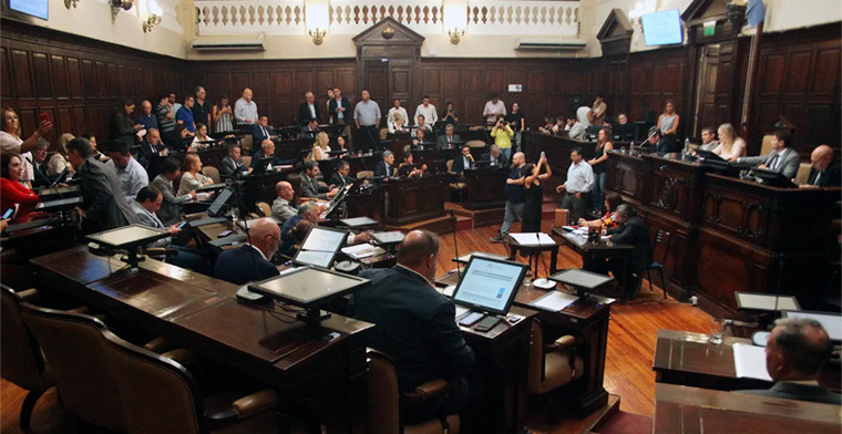 El Senado retoma propuesta para restringir las máquinas tragamonedas en Mendoza