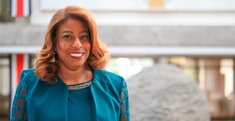 El legado de Esmeralda Britton: Innovación tecnológica y responsabilidad social en la JPS y Cibelae