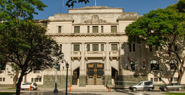 Justicia de Santa Fe sostiene una Investigación por Apuestas Online Ilegales Millonarias