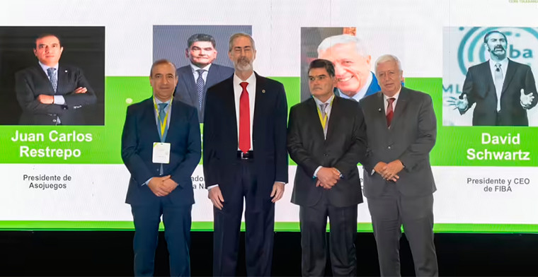 El procurador Gregorio Eljach destacó importancia del sector de juegos de azar en la economía de Colombia