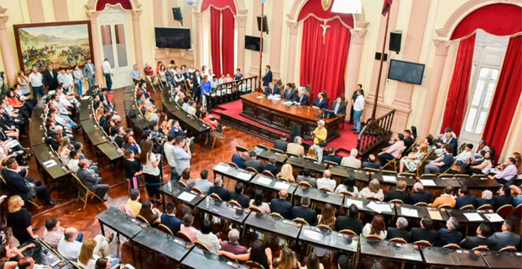 Salta: Diputados aprueban proyecto para prohibir ingreso a casinos a beneficiarios de planes sociales
