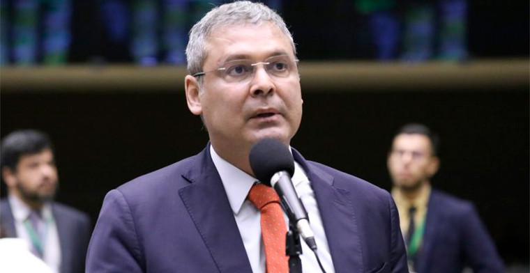 Governo quer votar texto original da MP sobre tributação de investimentos após impasse com comissão