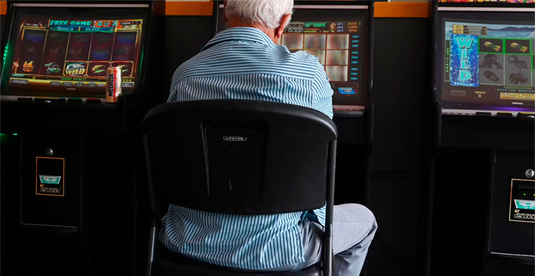 La Junta de Supervisión Fiscal aprueba reglamento para confiscar máquinas de juego ilegales en Puerto Rico