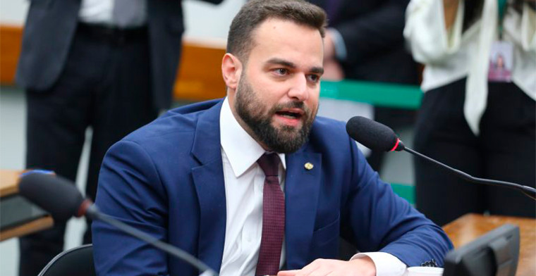 Audiência debate repasse a atletas de parte da receita de apostas esportivas