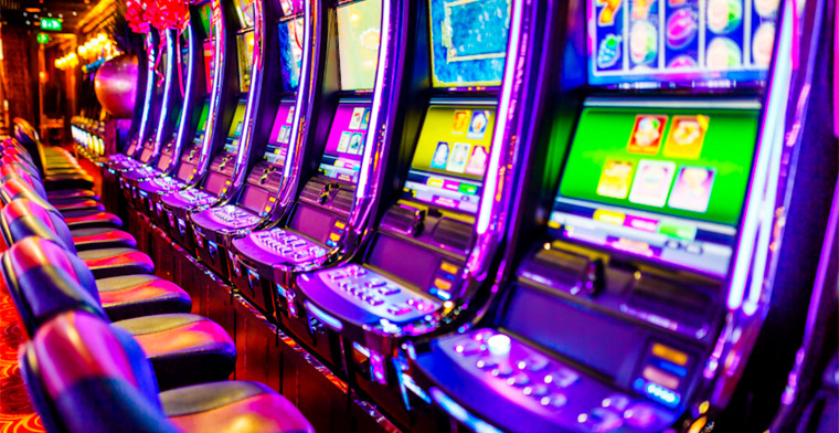 Forbidden until 21 years old. A new bill changes the rules of access and exposure to gambling