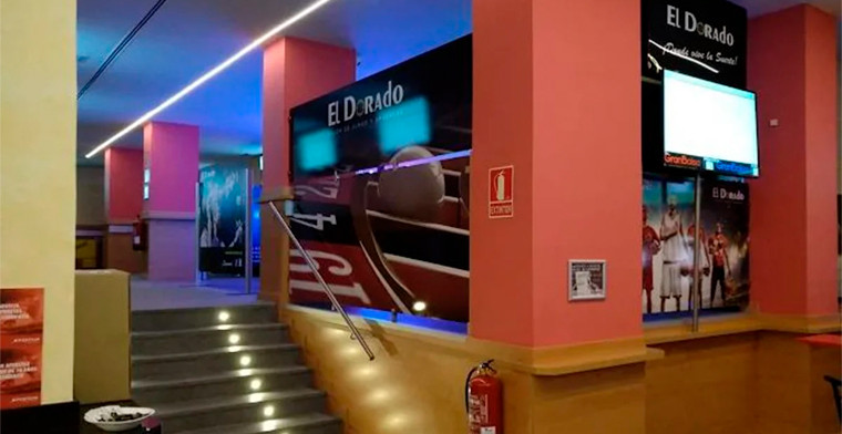 España: Robo a punta de navaja en local de apuestas de Moratalaz