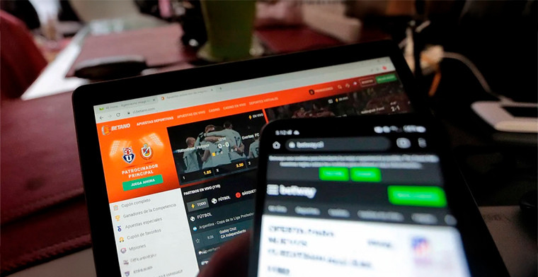 Plataformas de apuestas ilegales resurgen en Chile pese a fallo de la Corte Suprema: así esquivan los bloqueos